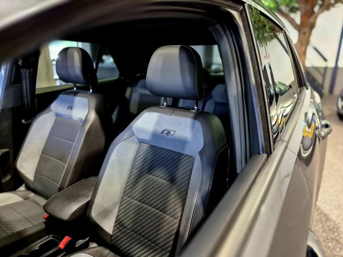1.5 TSI Sport Business R Panorama | Camera | LED | Trekhaak | Zeer nette auto