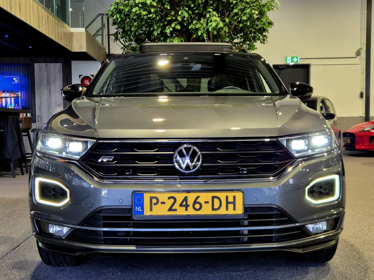 1.5 TSI Sport Business R Panorama | Camera | LED | Trekhaak | Zeer nette auto