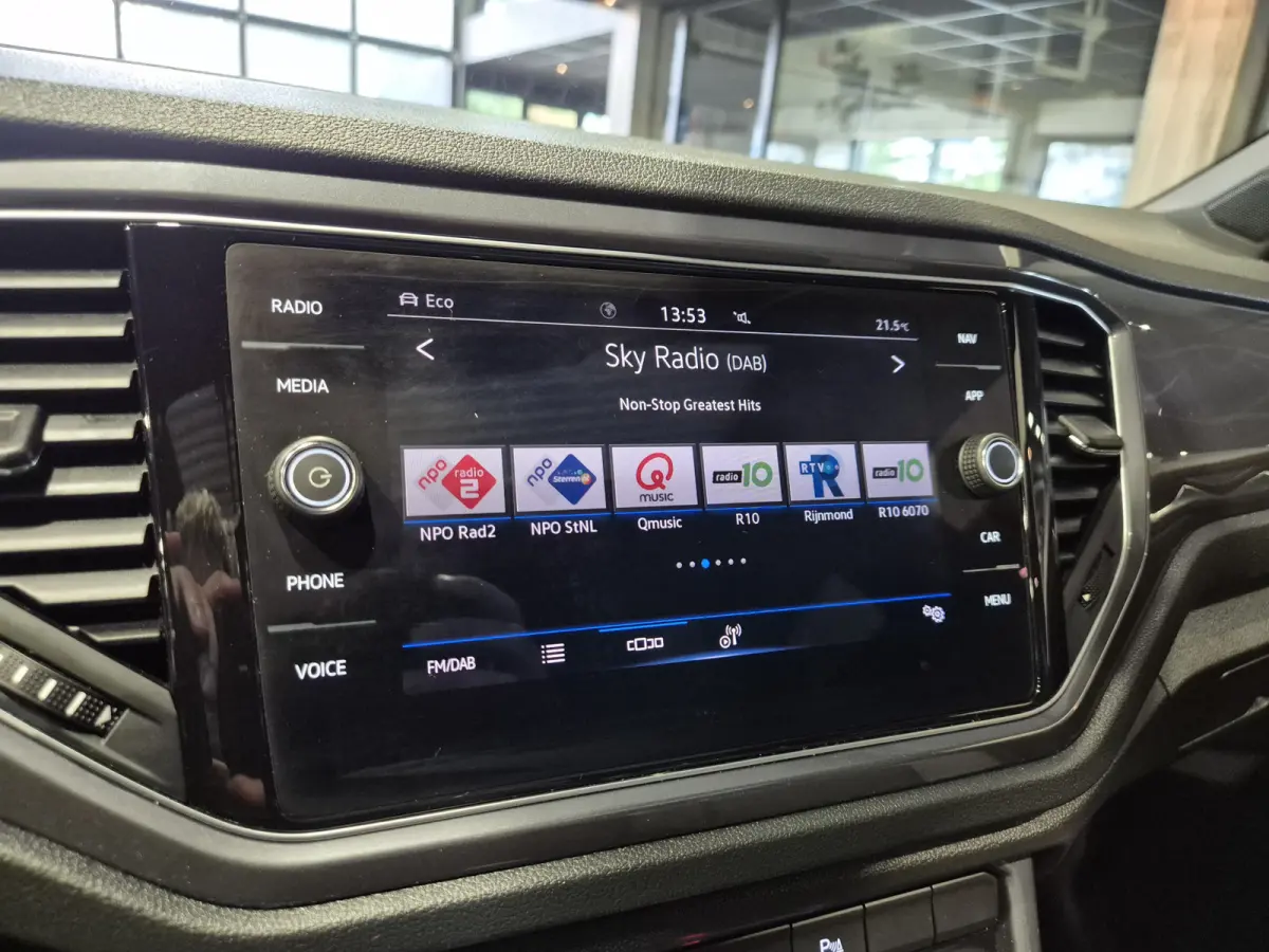1.5 TSI Sport Business R Panorama | Camera | LED | Trekhaak | Zeer nette auto
