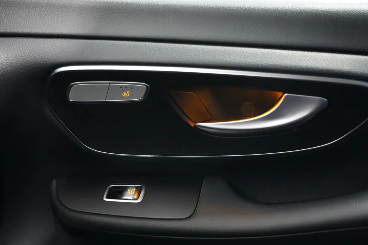 V250d AUT 12/2018 LANG GRIJS KENTEKEN 5 ZITS LEDER FULL LED LANE ASSIST INRUIL MOG LEASE V/A €144,- p.m.