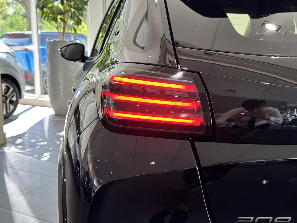 1.2 Hybrid 110 e-DCS6 GT