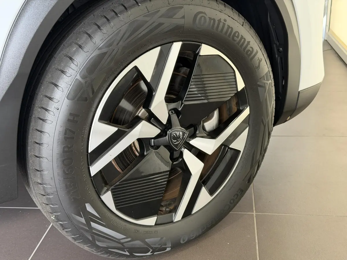 1.2 Hybrid 145 Allure