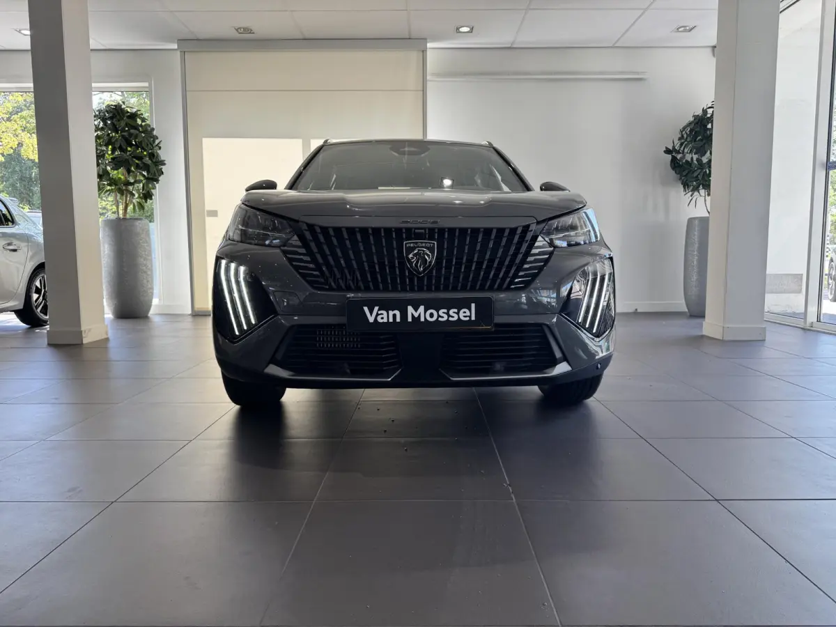 1.2 Hybrid 145 GT | 360 Camera | Apple Carplay & Android Auto