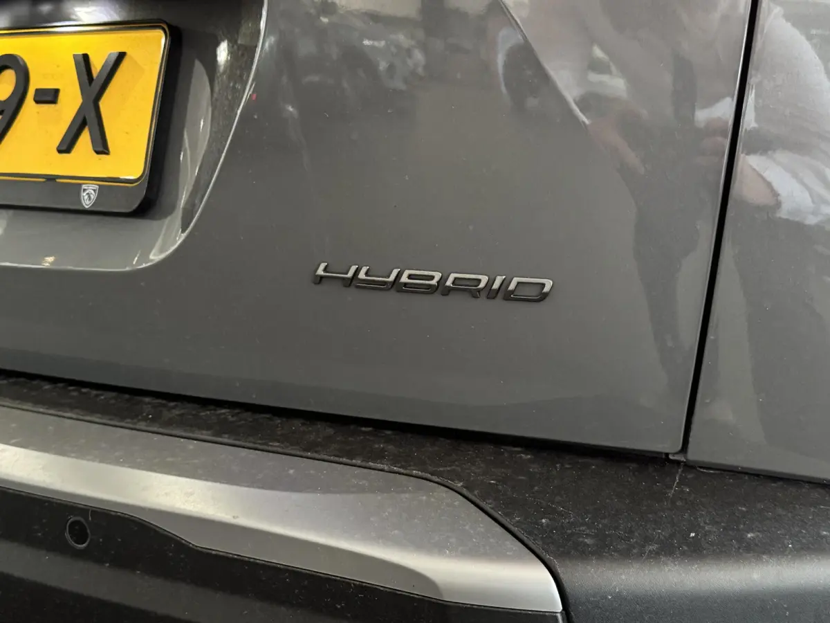 1.2 Hybrid 145 GT | 360 Camera | Apple Carplay & Android Auto