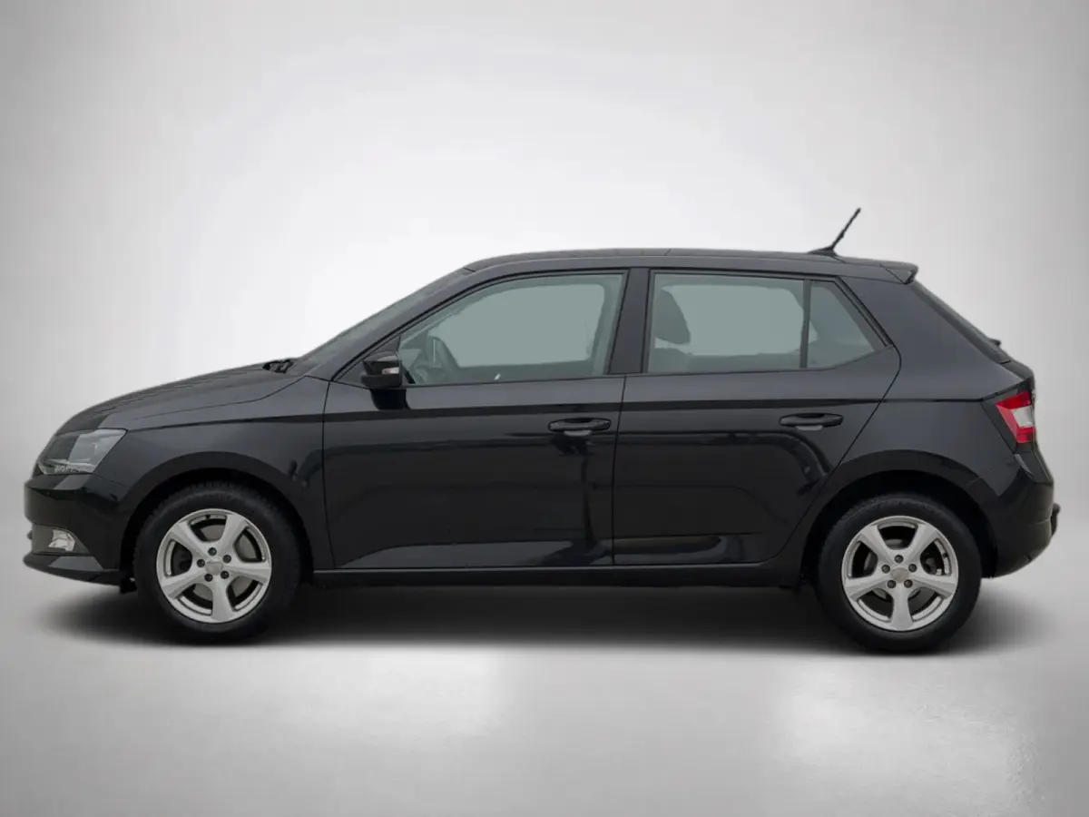 1.0 TSI Drive(Goed OndH, StoelV, Parkeersensoren, Trekhaak, DAB-Tuner, Carplay(voorbereid), Climate Con, Etc)