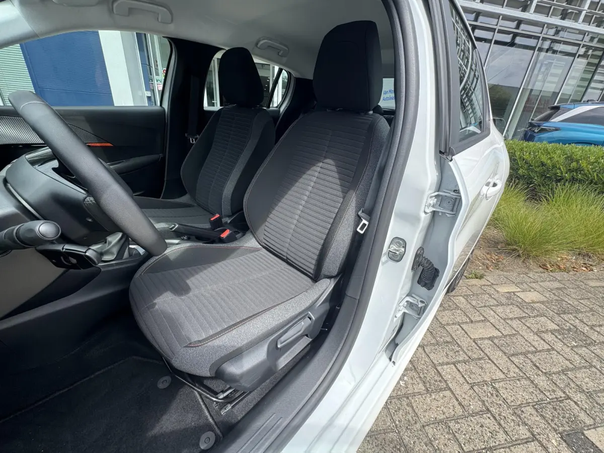 1.2 PureTech Active Pack