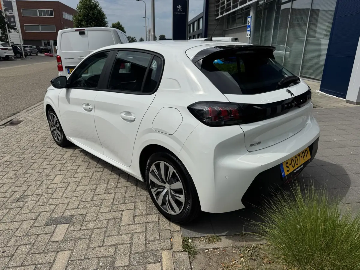 1.2 PureTech Active Pack