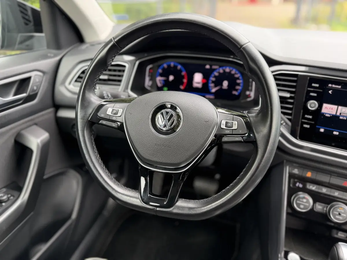 1.5 TSI Sport | Camera | Keyless | Viritual Dash | Adaptive | DSG |