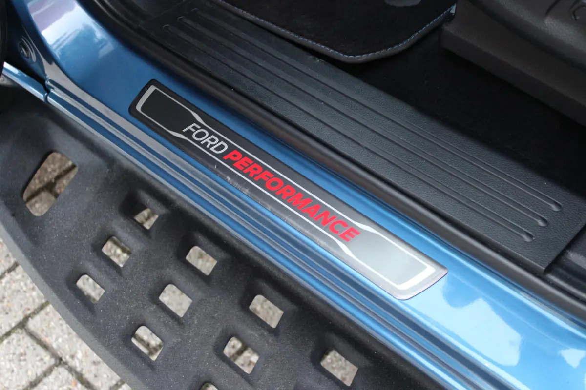 RAPTOR 2.0 214PK AUTOMAAT | 2500KG TREKGEWICHT | TREKHAAK | "DYNO GREY" LICHTMETALEN VELGEN | 8-WEG ELEKTRISCH VERSTELBARE VOORSTOELEN | ALL TERRAIN BANDEN | FORD PERFORMANCE OPHANGING | ZWA