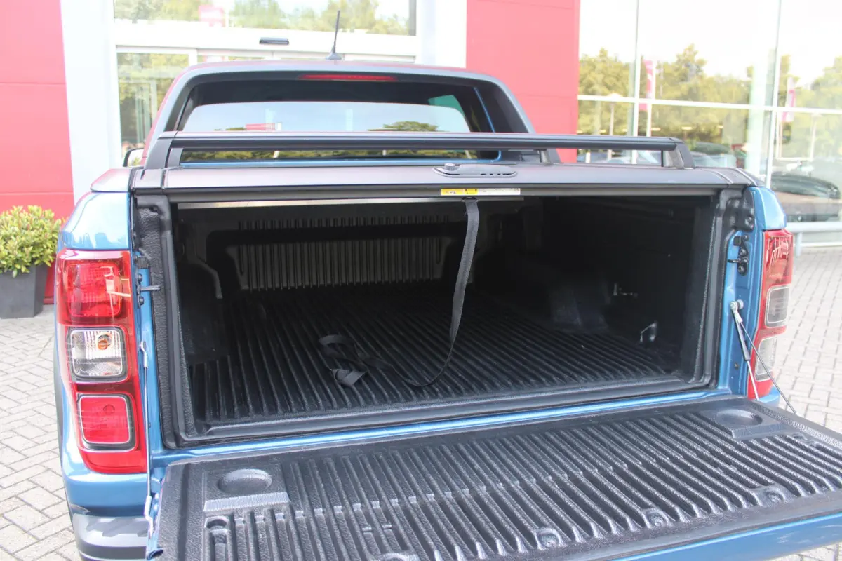 RAPTOR 2.0 214PK AUTOMAAT | 2500KG TREKGEWICHT | TREKHAAK | "DYNO GREY" LICHTMETALEN VELGEN | 8-WEG ELEKTRISCH VERSTELBARE VOORSTOELEN | ALL TERRAIN BANDEN | FORD PERFORMANCE OPHANGING | ZWA
