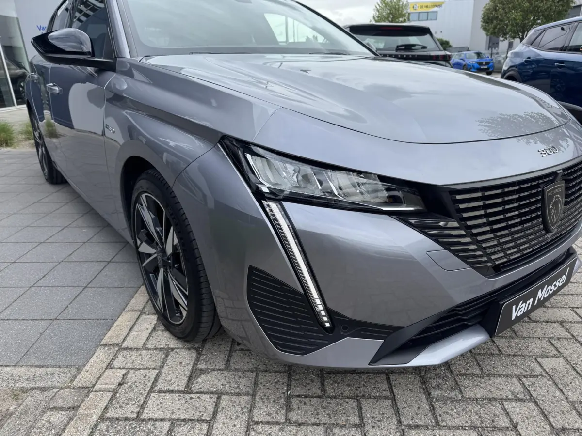 1.6 Plug-in Hybrid 180 Allure