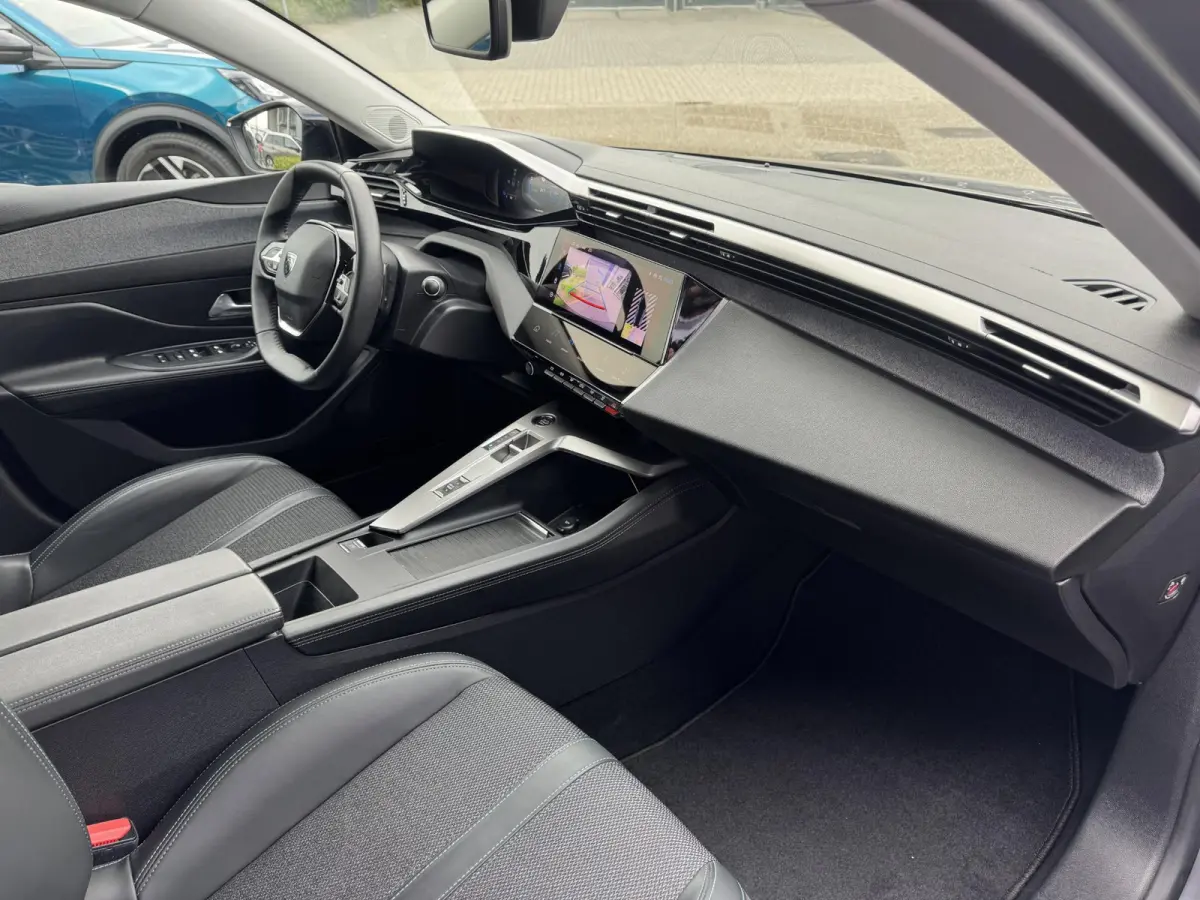 1.6 Plug-in Hybrid 180 Allure