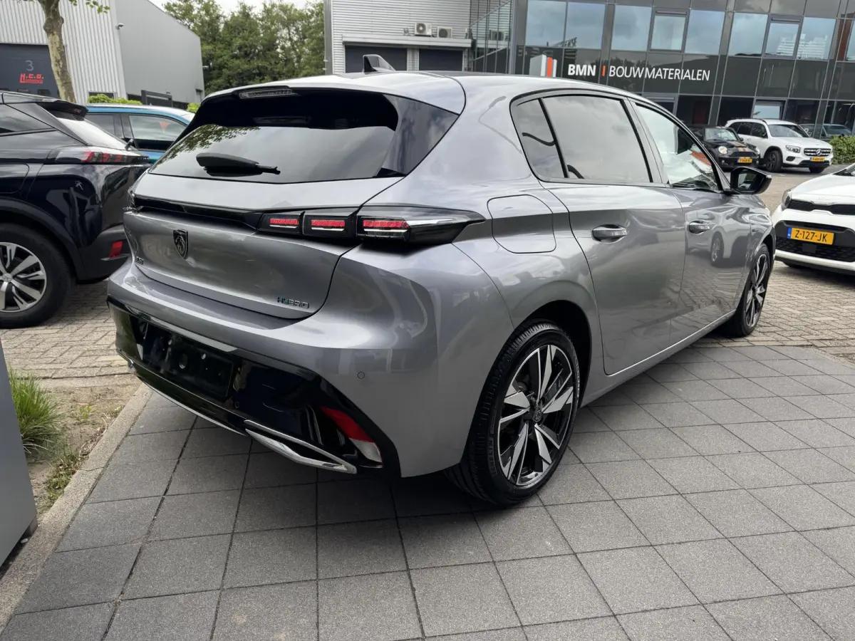 1.6 Plug-in Hybrid 180 Allure