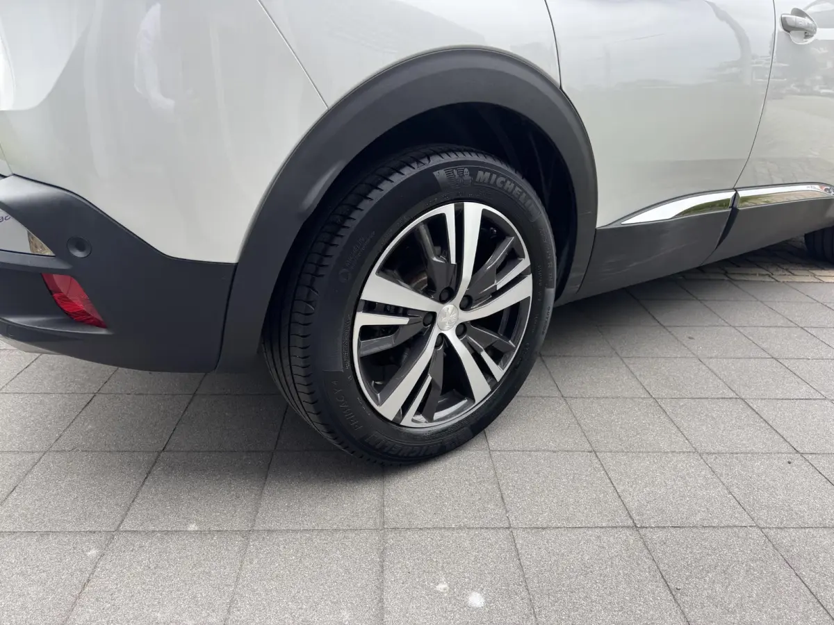 1.6 HYbrid4 300 Blue Lease Allure