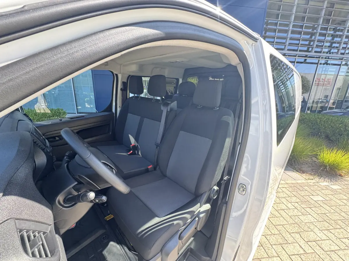 2.0 BlueHDI 145 L3 l Dubbel Cabine l Automaat l Camera l Trekhaak