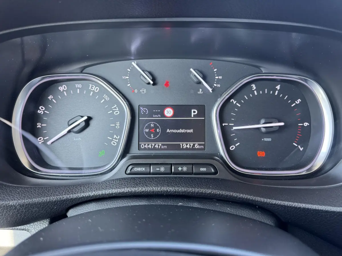 2.0 BlueHDI 145 L3 l Dubbel Cabine l Automaat l Camera l Trekhaak