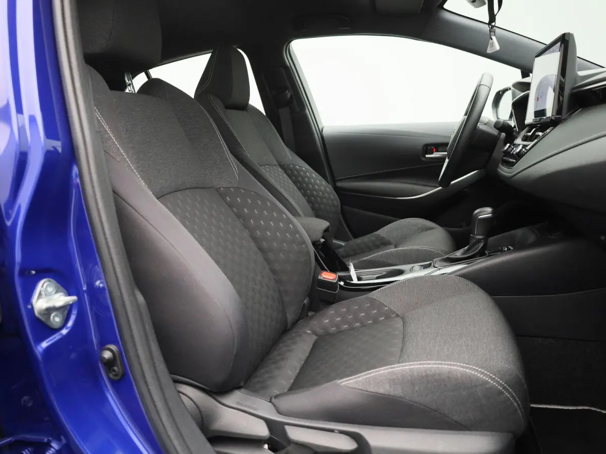 Hybrid 140 Active | ACHTERUITRIJCAMERA | NAVIGATIE | CLIMATE CONTROL | STOELVERWARMING |