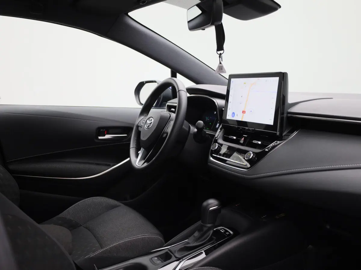 Hybrid 140 Active | ACHTERUITRIJCAMERA | NAVIGATIE | CLIMATE CONTROL | STOELVERWARMING |