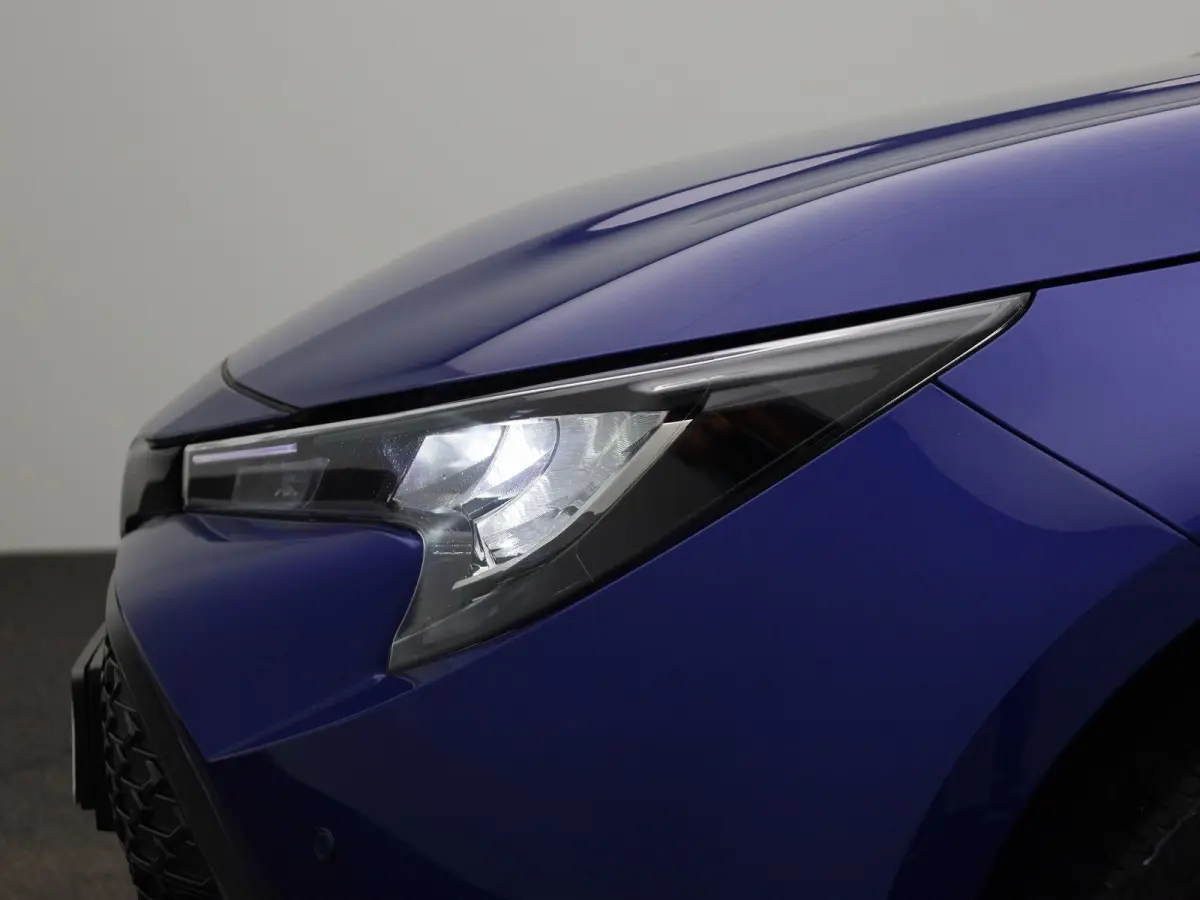 Hybrid 140 Active | ACHTERUITRIJCAMERA | NAVIGATIE | CLIMATE CONTROL | STOELVERWARMING |