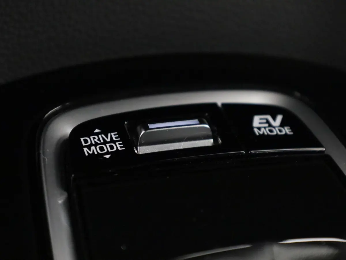 Hybrid 140 Active | ACHTERUITRIJCAMERA | NAVIGATIE | CLIMATE CONTROL | STOELVERWARMING |