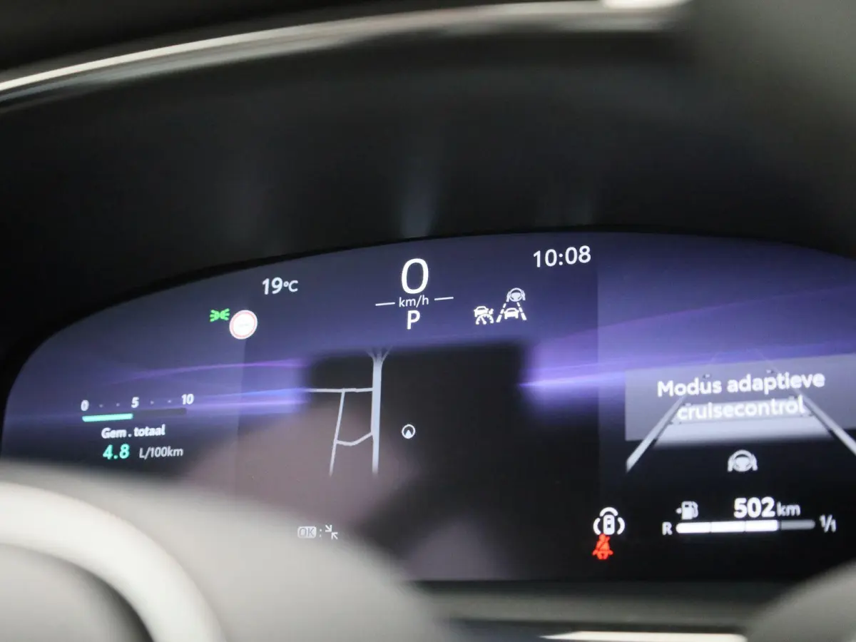 Hybrid 140 Active | ACHTERUITRIJCAMERA | NAVIGATIE | CLIMATE CONTROL | STOELVERWARMING |