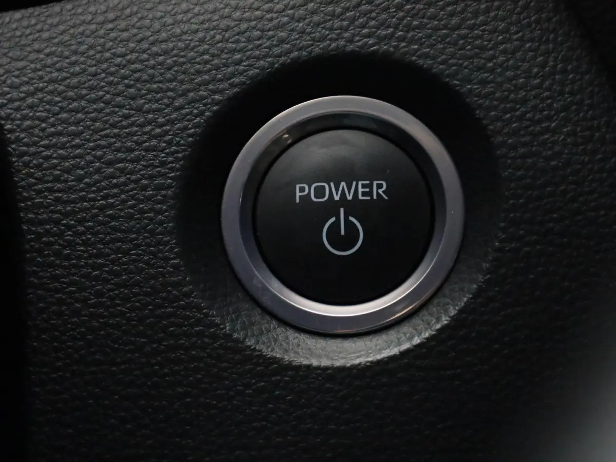 Hybrid 140 Active | ACHTERUITRIJCAMERA | NAVIGATIE | CLIMATE CONTROL | STOELVERWARMING |