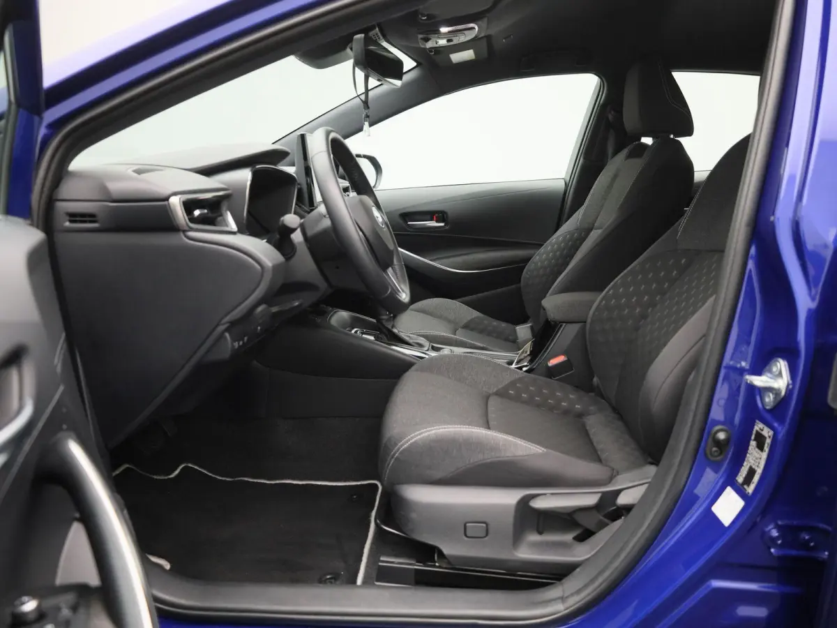 Hybrid 140 Active | ACHTERUITRIJCAMERA | NAVIGATIE | CLIMATE CONTROL | STOELVERWARMING |