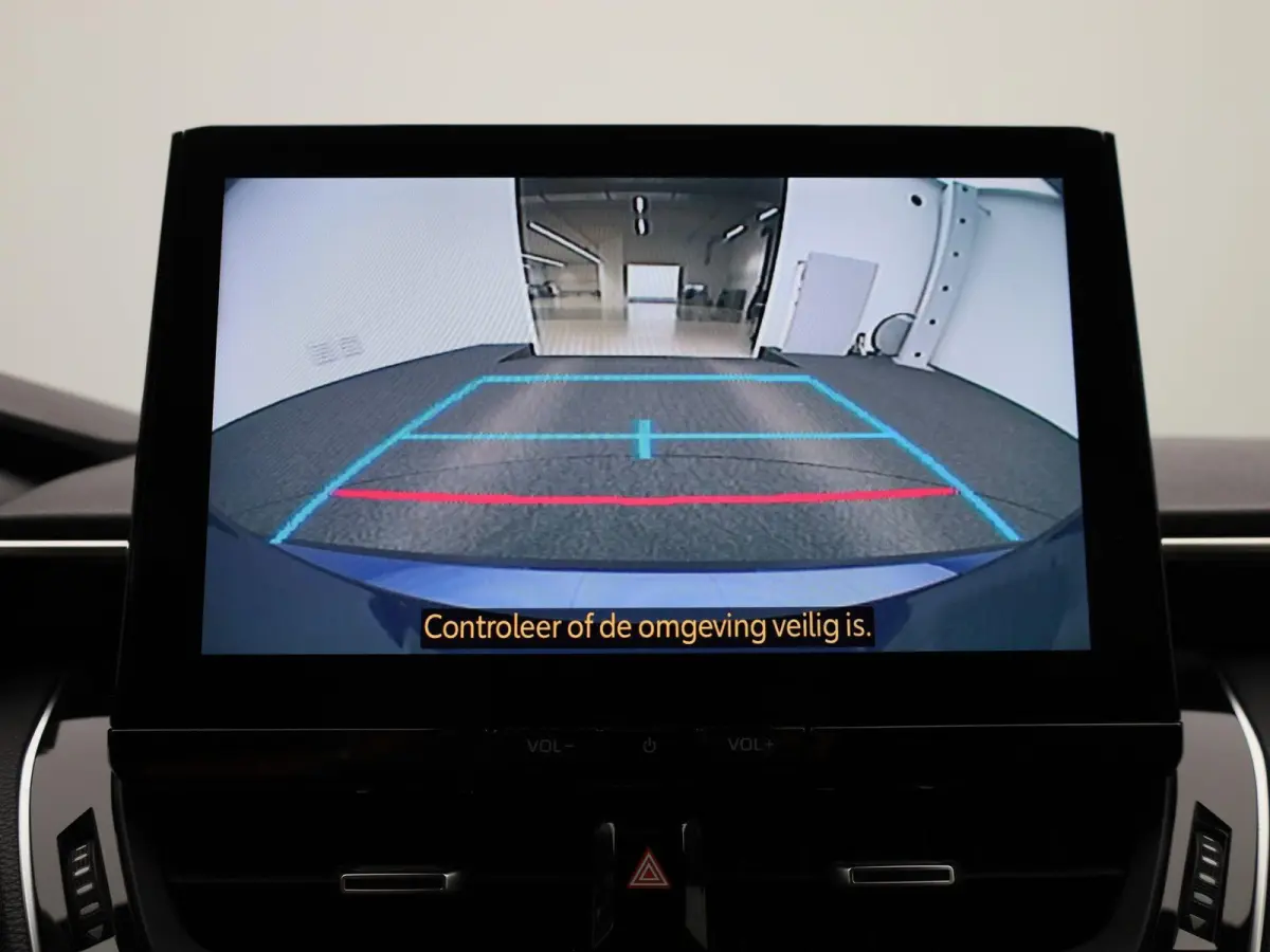 Hybrid 140 Active | ACHTERUITRIJCAMERA | NAVIGATIE | CLIMATE CONTROL | STOELVERWARMING |