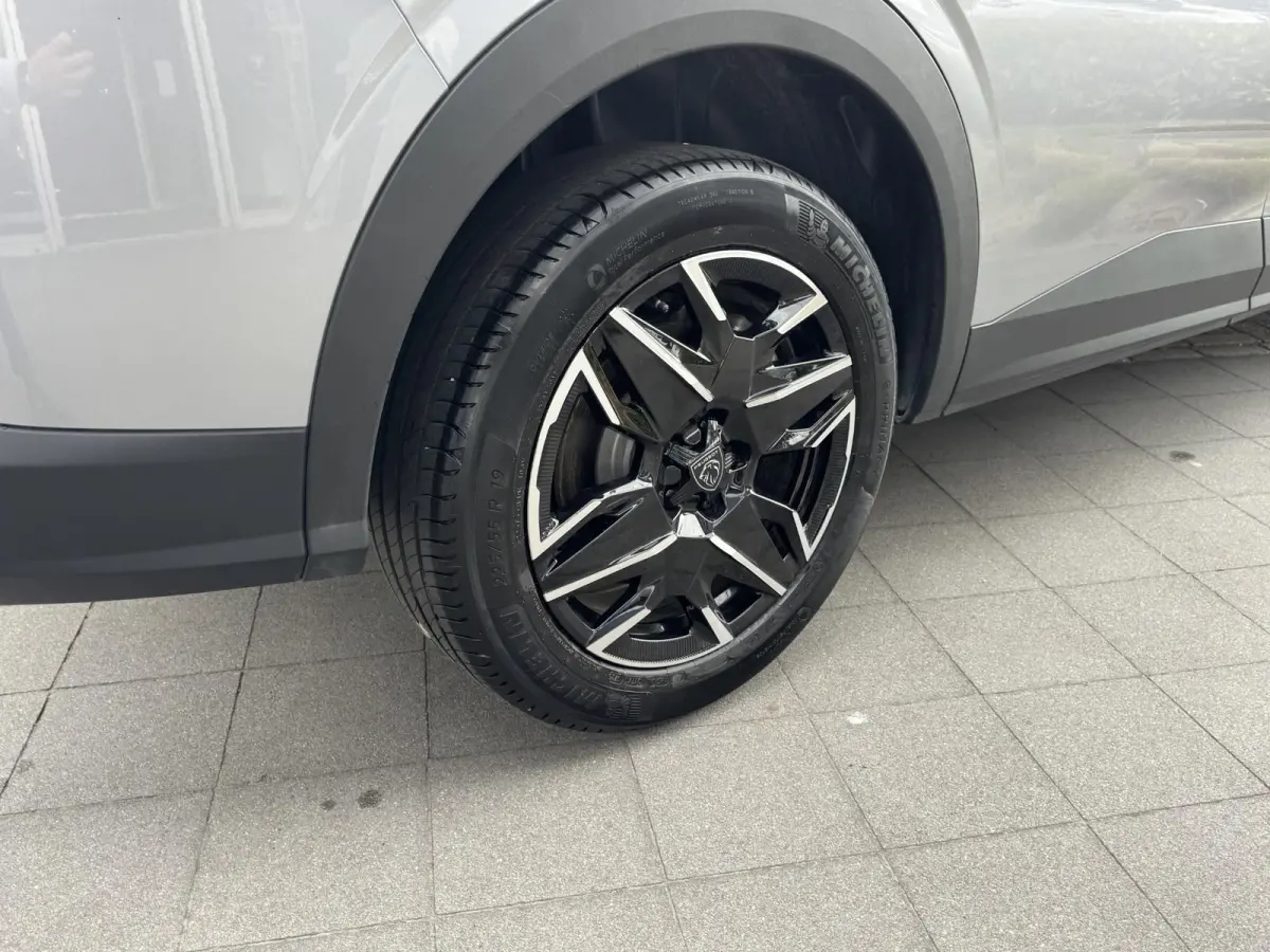 1.2 Hybrid 145 Allure 7p