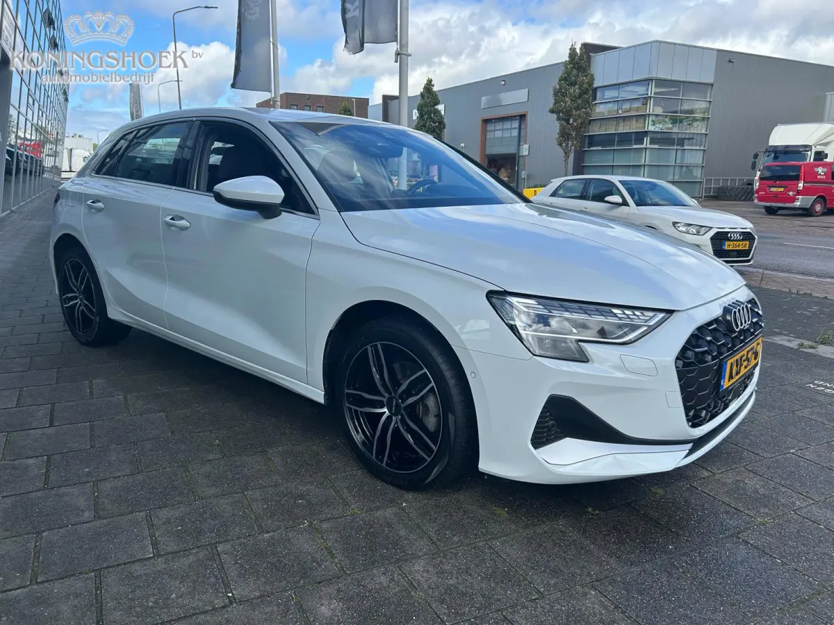 30 TFSI Advanced edition Facelift model! fabrgarantie 2028-02