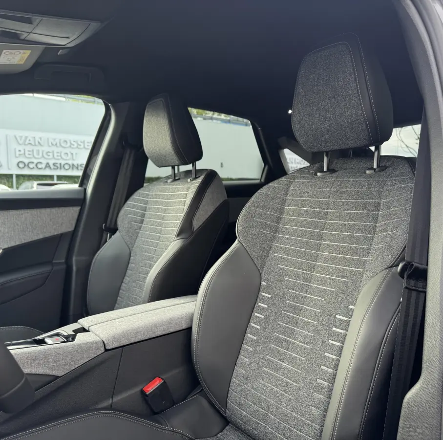 1.6 plug-in Hybrid 225 Allure