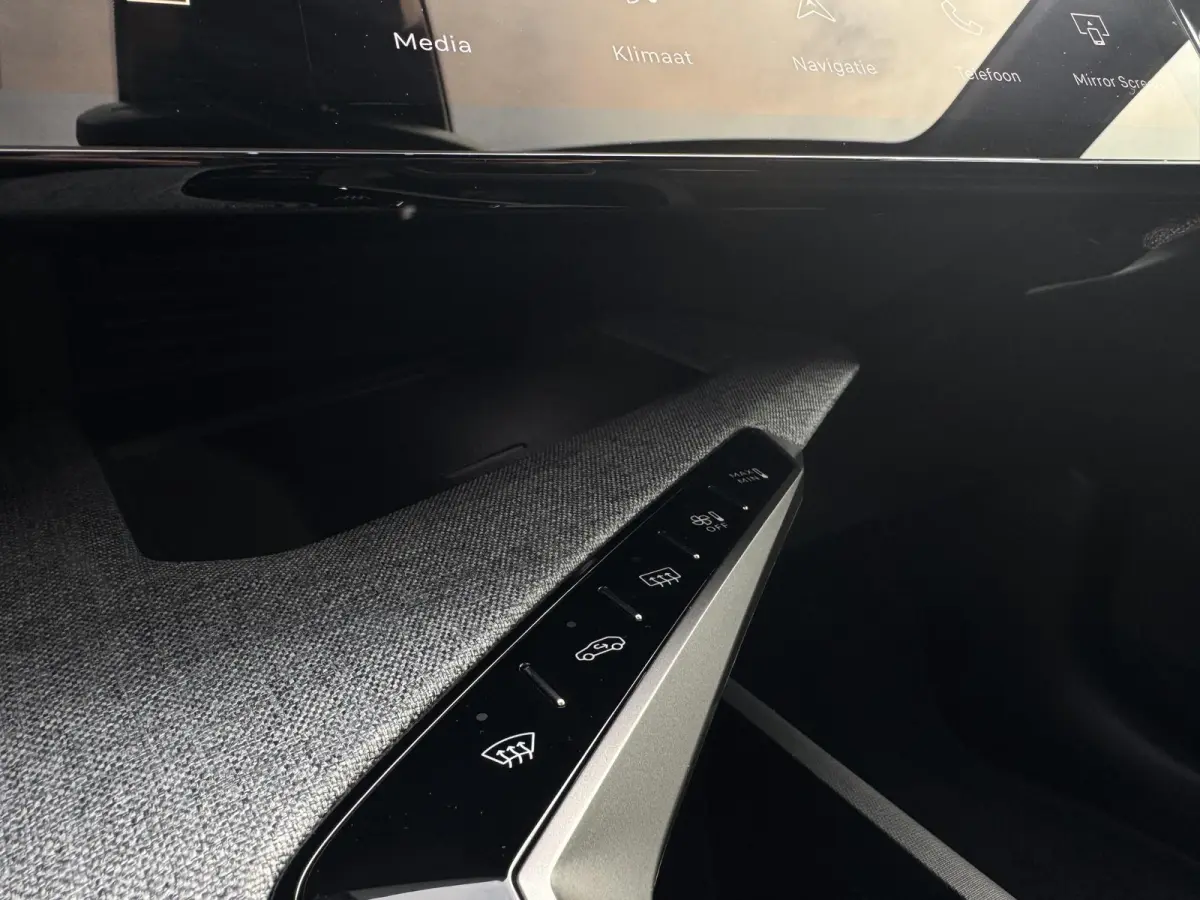 1.6 plug-in Hybrid 225 Allure