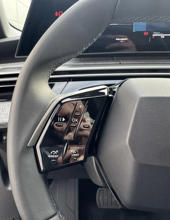 1.6 plug-in Hybrid 225 Allure