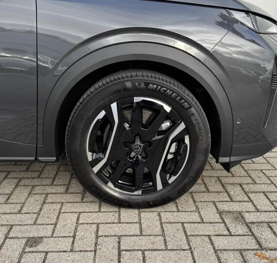 1.6 plug-in Hybrid 225 Allure