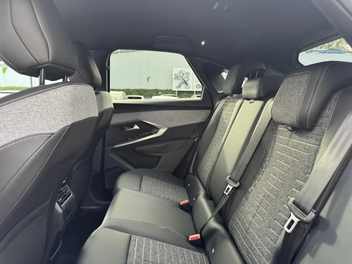 1.6 plug-in Hybrid 225 Allure