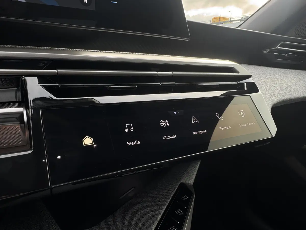 1.6 plug-in Hybrid 225 Allure