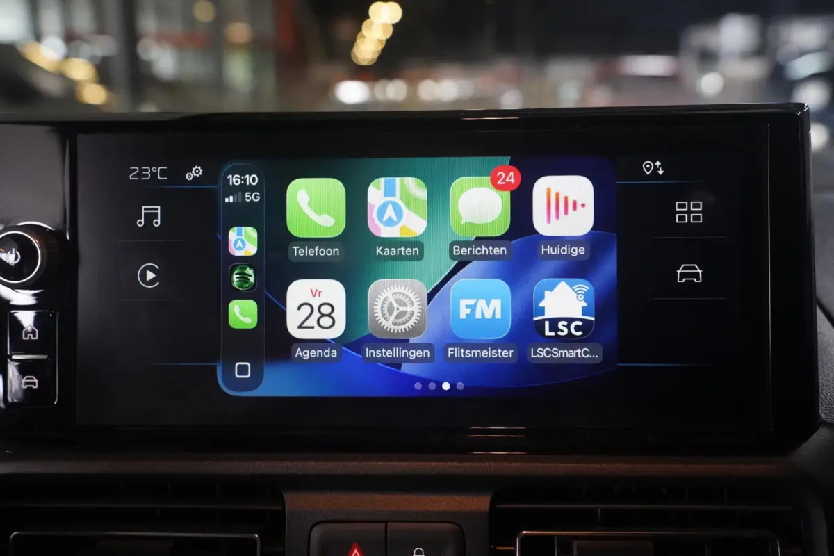 1.5 BlueHDi 102 pk L1 Nwe Model Airco, Apple Carplay, Camera achter, NAP, PDC achter, 2-Zits