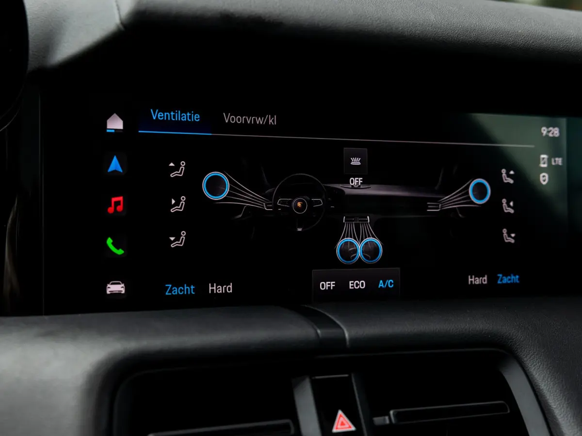 79 kWh | PANORAMA | PTS COLOR BLACK OLIVE | BIJRIJDERS DISPLAY | 95 % SOH | PORSCHE ELECTRIC SOUND | SPORT CHRONO | MEMORY | AMBIENTE LIGHT | 21 INCH RS SPYDER | LUCHTVERING | PASM| SURROUND