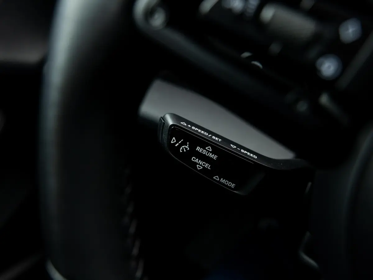 79 kWh | PANORAMA | PTS COLOR BLACK OLIVE | BIJRIJDERS DISPLAY | 95 % SOH | PORSCHE ELECTRIC SOUND | SPORT CHRONO | MEMORY | AMBIENTE LIGHT | 21 INCH RS SPYDER | LUCHTVERING | PASM| SURROUND