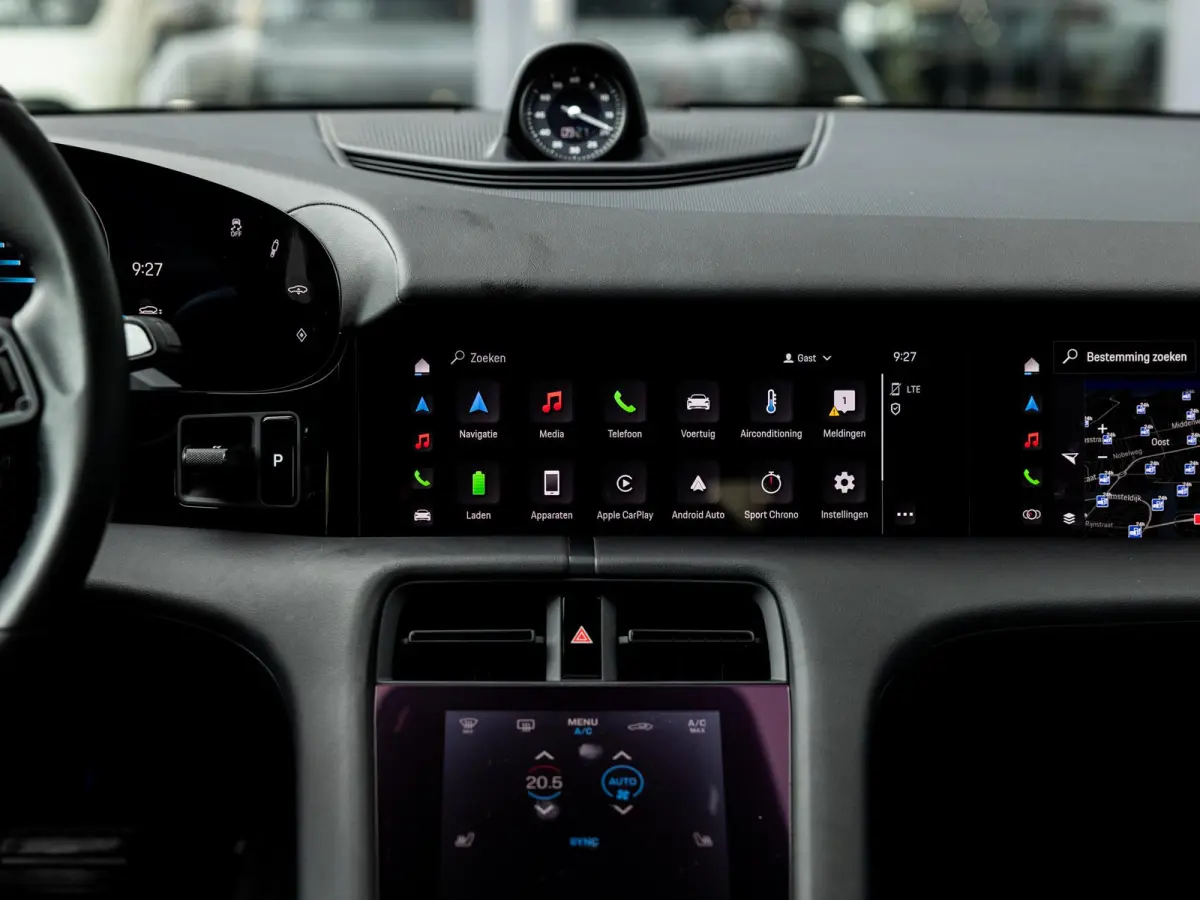 79 kWh | PANORAMA | PTS COLOR BLACK OLIVE | BIJRIJDERS DISPLAY | 95 % SOH | PORSCHE ELECTRIC SOUND | SPORT CHRONO | MEMORY | AMBIENTE LIGHT | 21 INCH RS SPYDER | LUCHTVERING | PASM| SURROUND