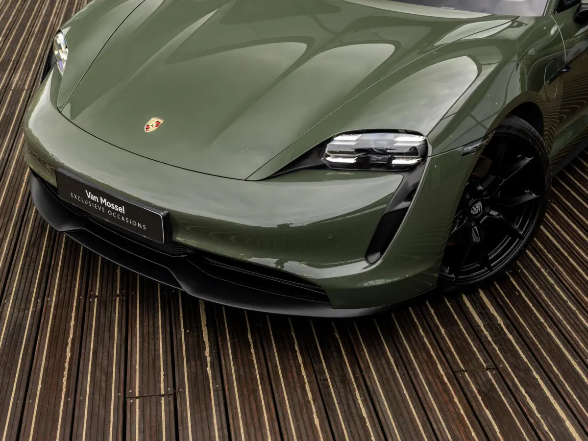 79 kWh | PANORAMA | PTS COLOR BLACK OLIVE | BIJRIJDERS DISPLAY | 95 % SOH | PORSCHE ELECTRIC SOUND | SPORT CHRONO | MEMORY | AMBIENTE LIGHT | 21 INCH RS SPYDER | LUCHTVERING | PASM| SURROUND