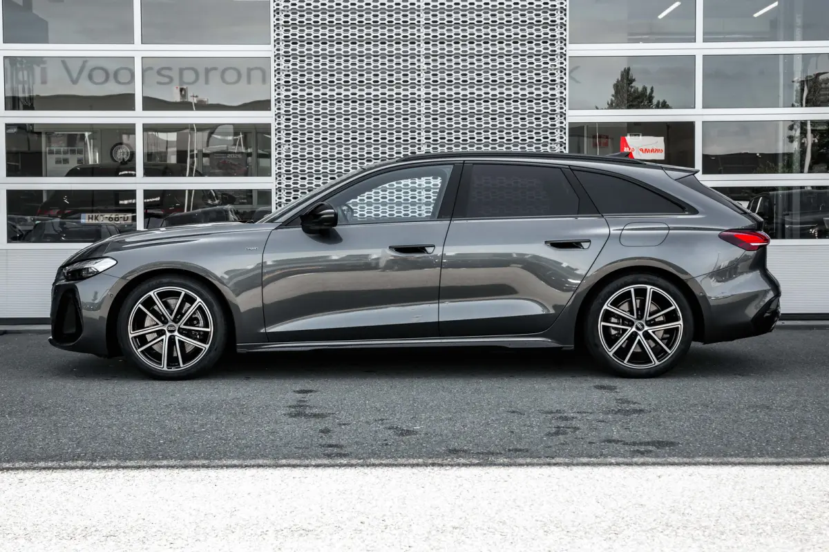 Avant 2.0 quattro S edition 299PK | Panorama Dak | 360 Camera | Stoelverw. voor | Bijrijders Display | Sfeerverlichting