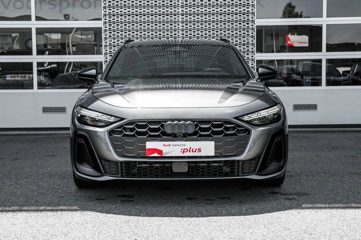 Avant 2.0 quattro S edition 299PK | Panorama Dak | 360 Camera | Stoelverw. voor | Bijrijders Display | Sfeerverlichting