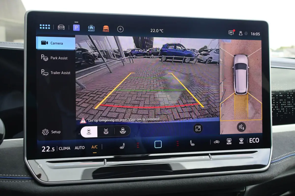 1.5 eHybrid 272pk R-Line Edition | SoH 99% | Trekhaak | 360 Camera | Head-up | Stoelmemory