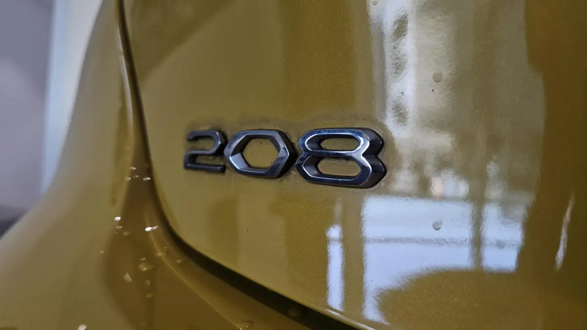 1.2 Active Luxe