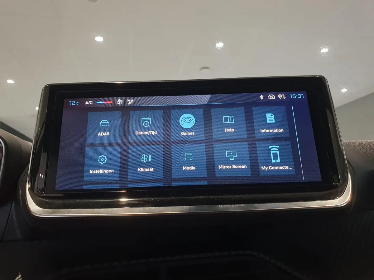 100PK Active Airco | Full Map Navigatie | Apple Carplay / Android Auto | Parkeersensoren | Cruise Control