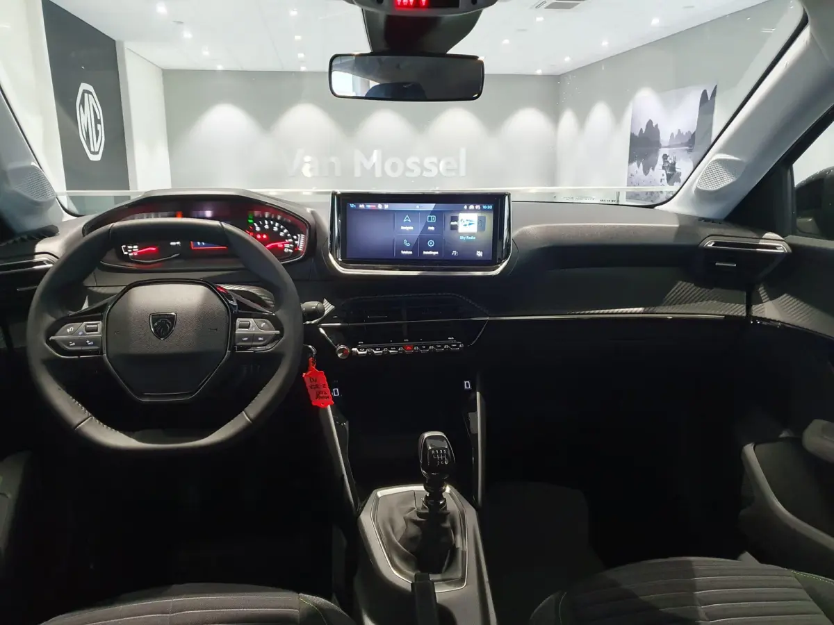 100PK Active Airco | Full Map Navigatie | Apple Carplay / Android Auto | Parkeersensoren | Cruise Control
