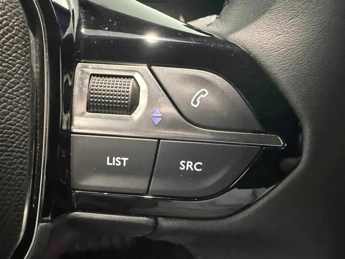 1.2 100 pk Allure Luxe | Hoge Instap! | Climate Control | Navigatie | Apple Carplay / Android Auto | Parkeersensoren