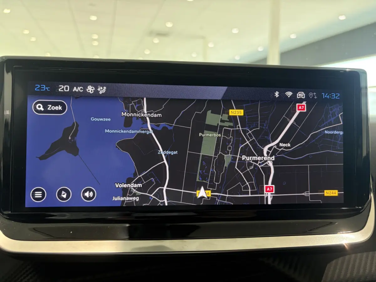 1.2 100 pk Allure Luxe | Hoge Instap! | Climate Control | Navigatie | Apple Carplay / Android Auto | Parkeersensoren