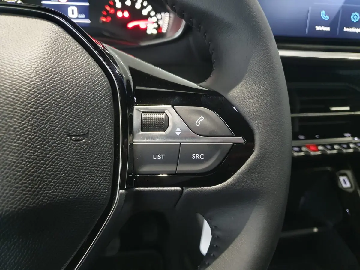 100PK Active Climate Control | Full Map Navigatie | Apple Carplay / Android Auto | Camera | Parkeersensoren